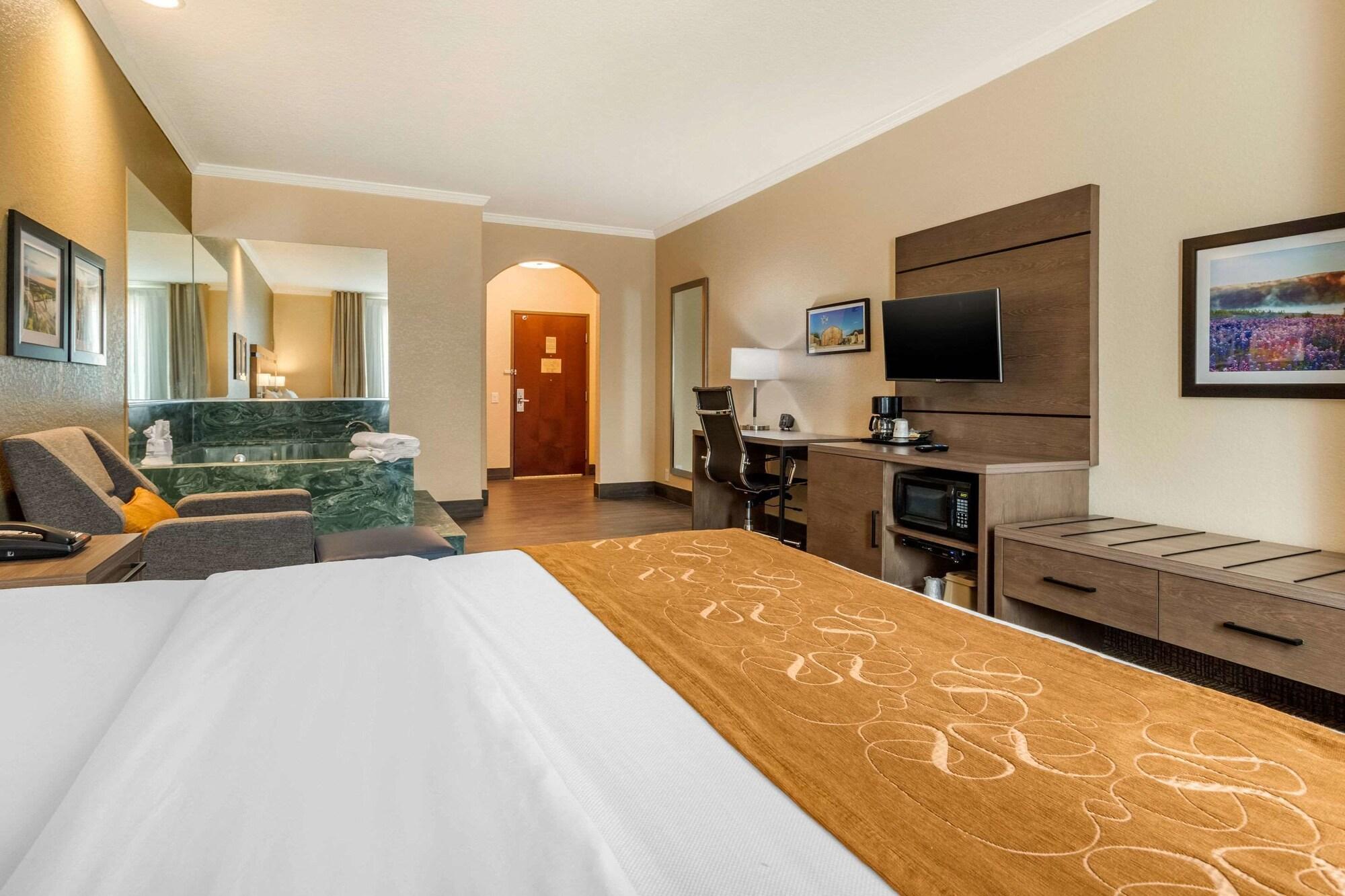 Comfort Suites Baytown I - 10 Exterior photo